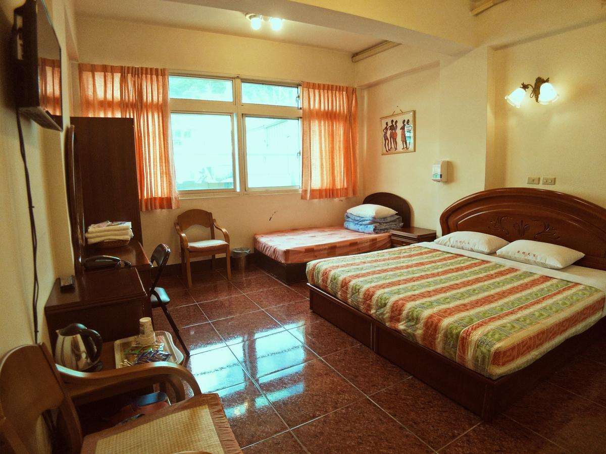 יוצ'י Sun Moon Lake Fisherman Homestay מראה חיצוני תמונה